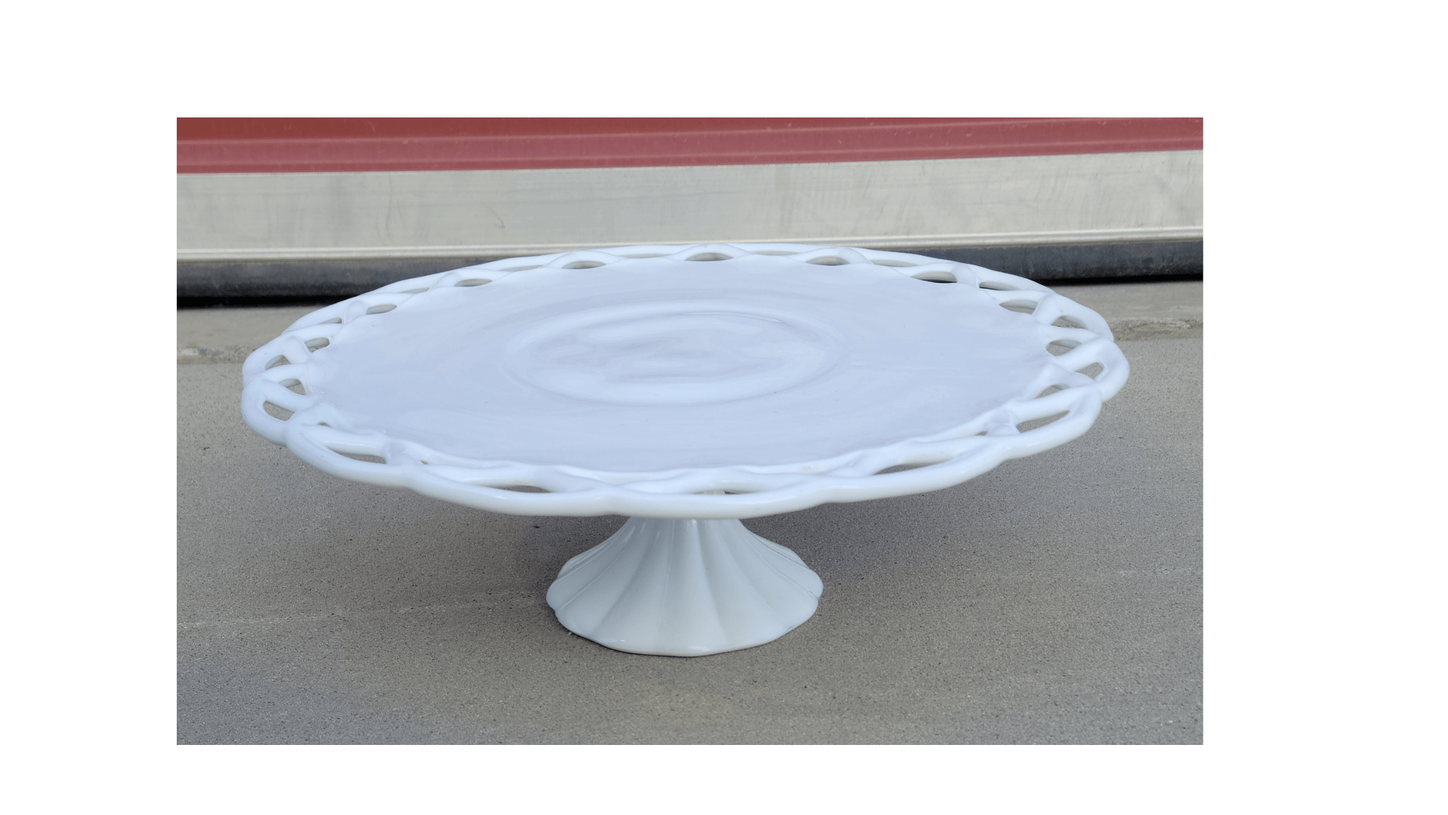 Junie Cake Stand
